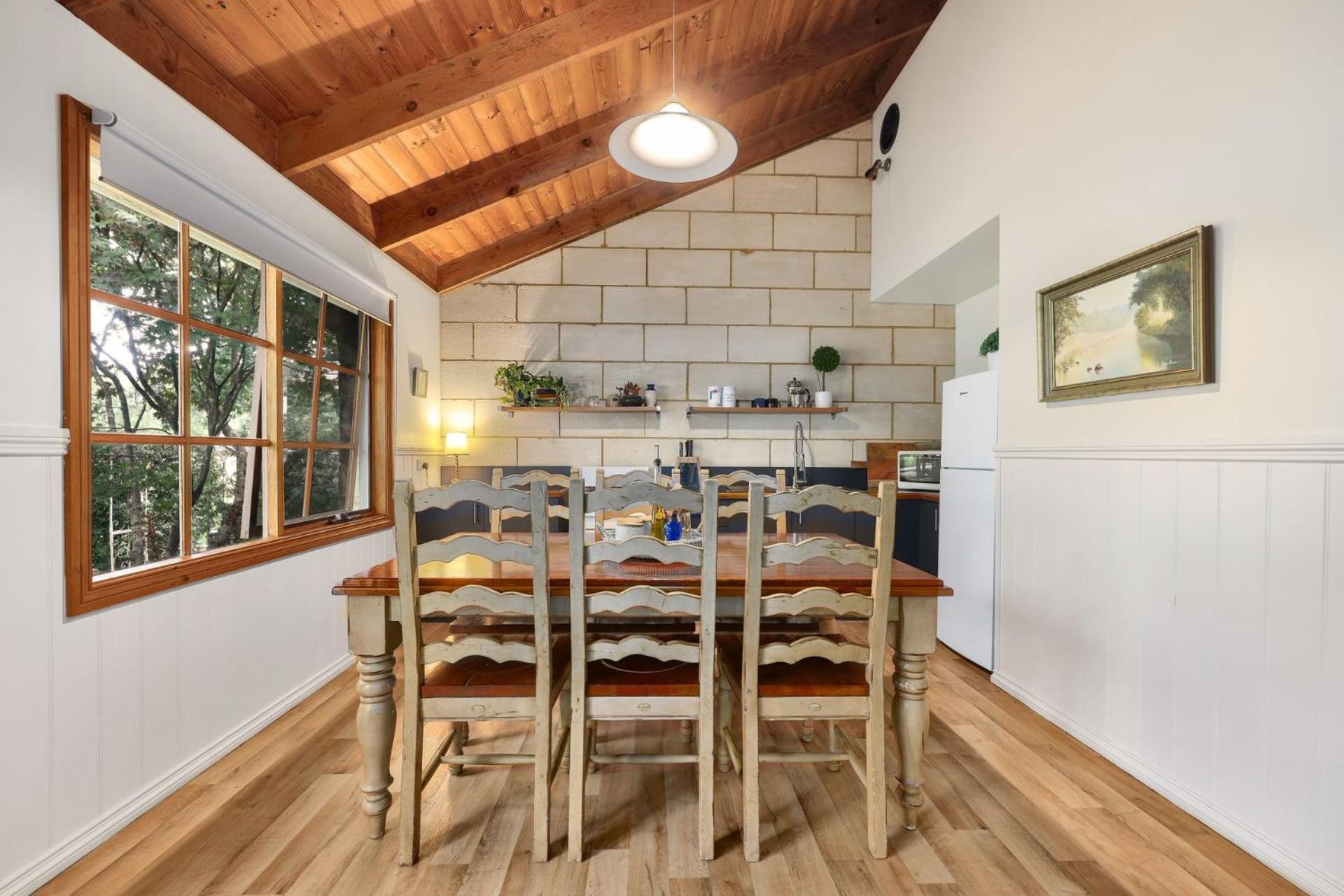Apartment Jamieson - Three - Sleeps 4